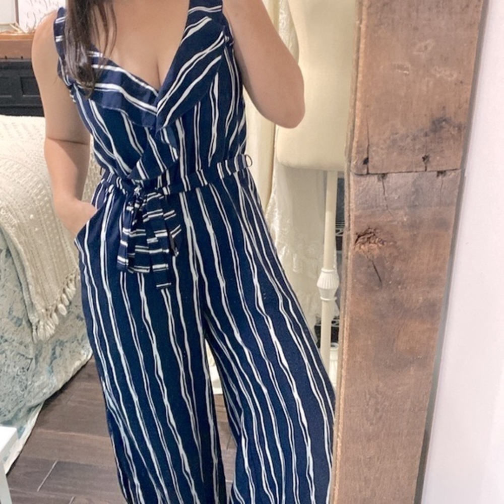 Peach Love blue striped pant romper jumpsuit size medium - Picture 2 of 10